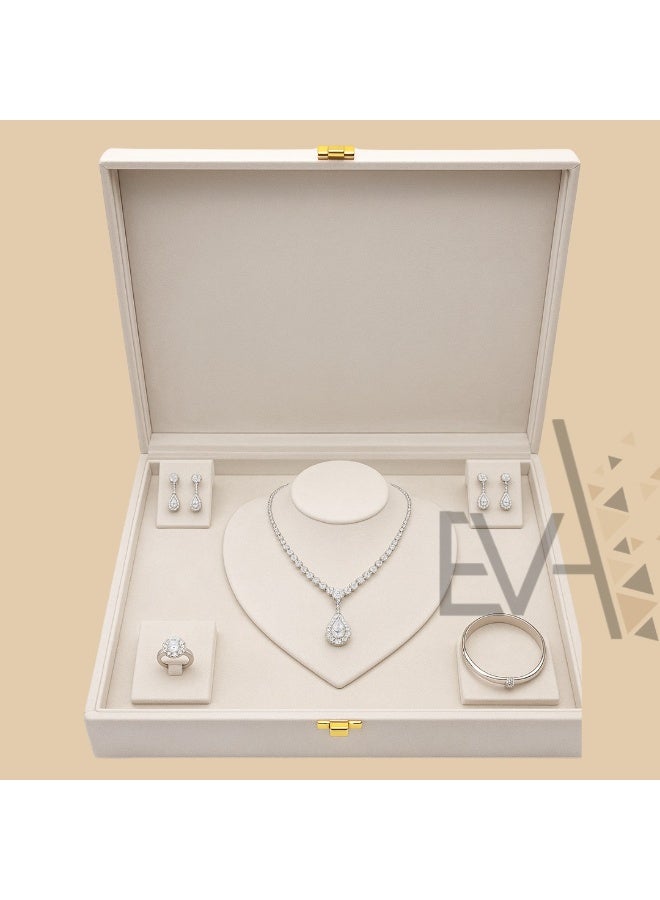 إيفا بوكس عرض طقم إكسسوارات فاخر بملمس مخملي - Image 1